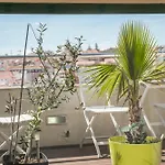 Apartment Lv Premier Apartments P.Real- Pi